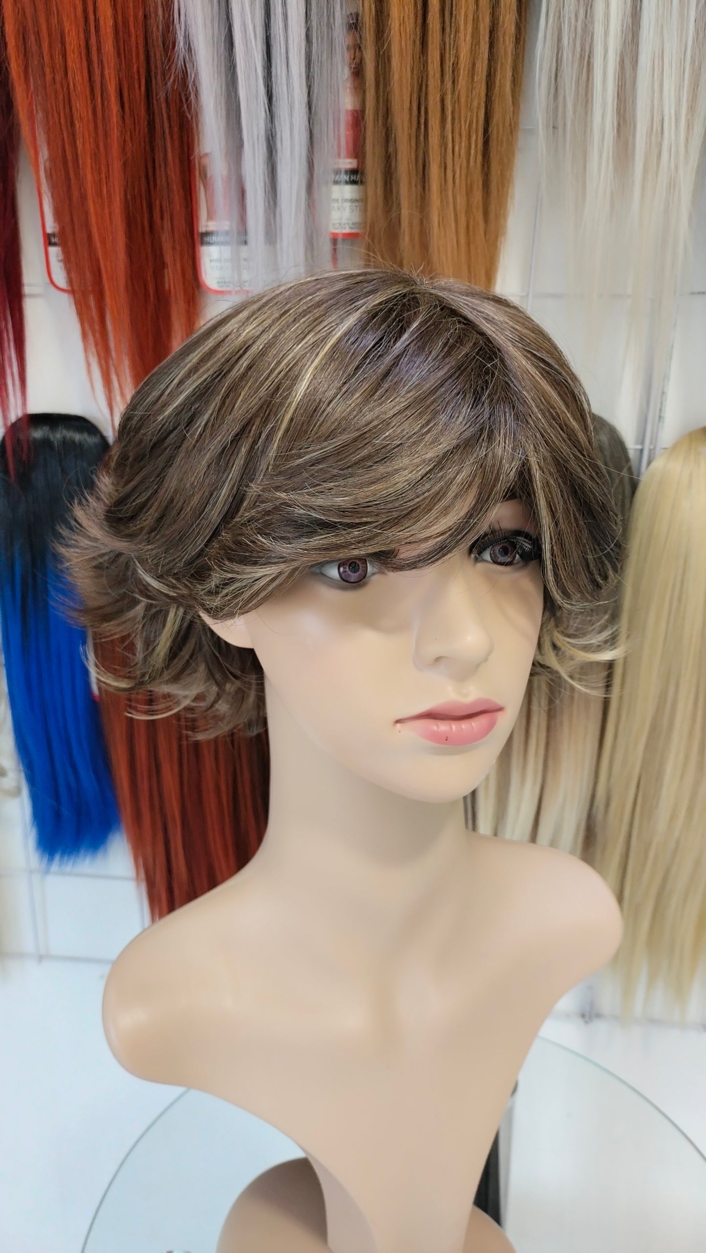Peluca modelo Mónica