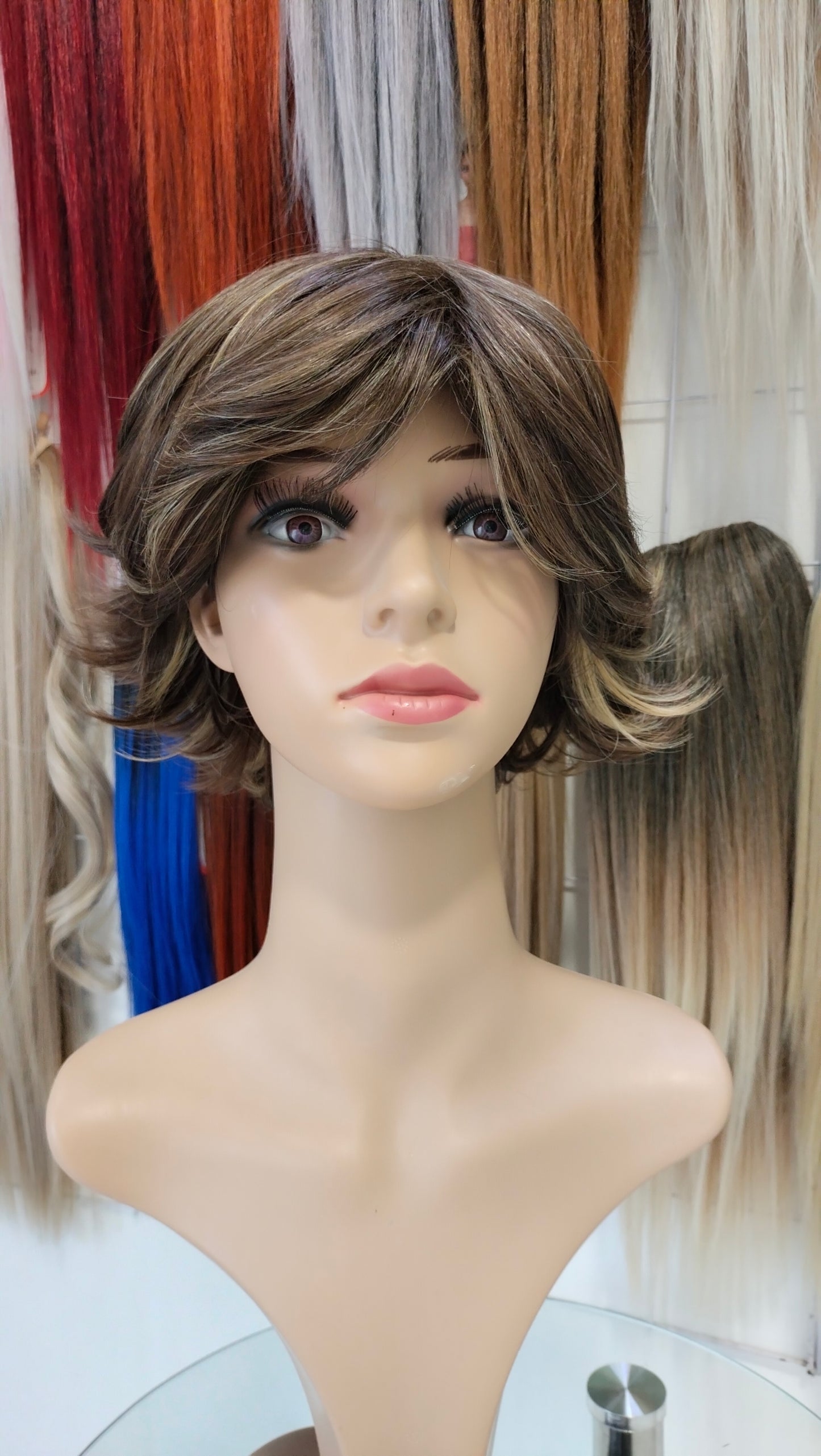 Peluca modelo Mónica
