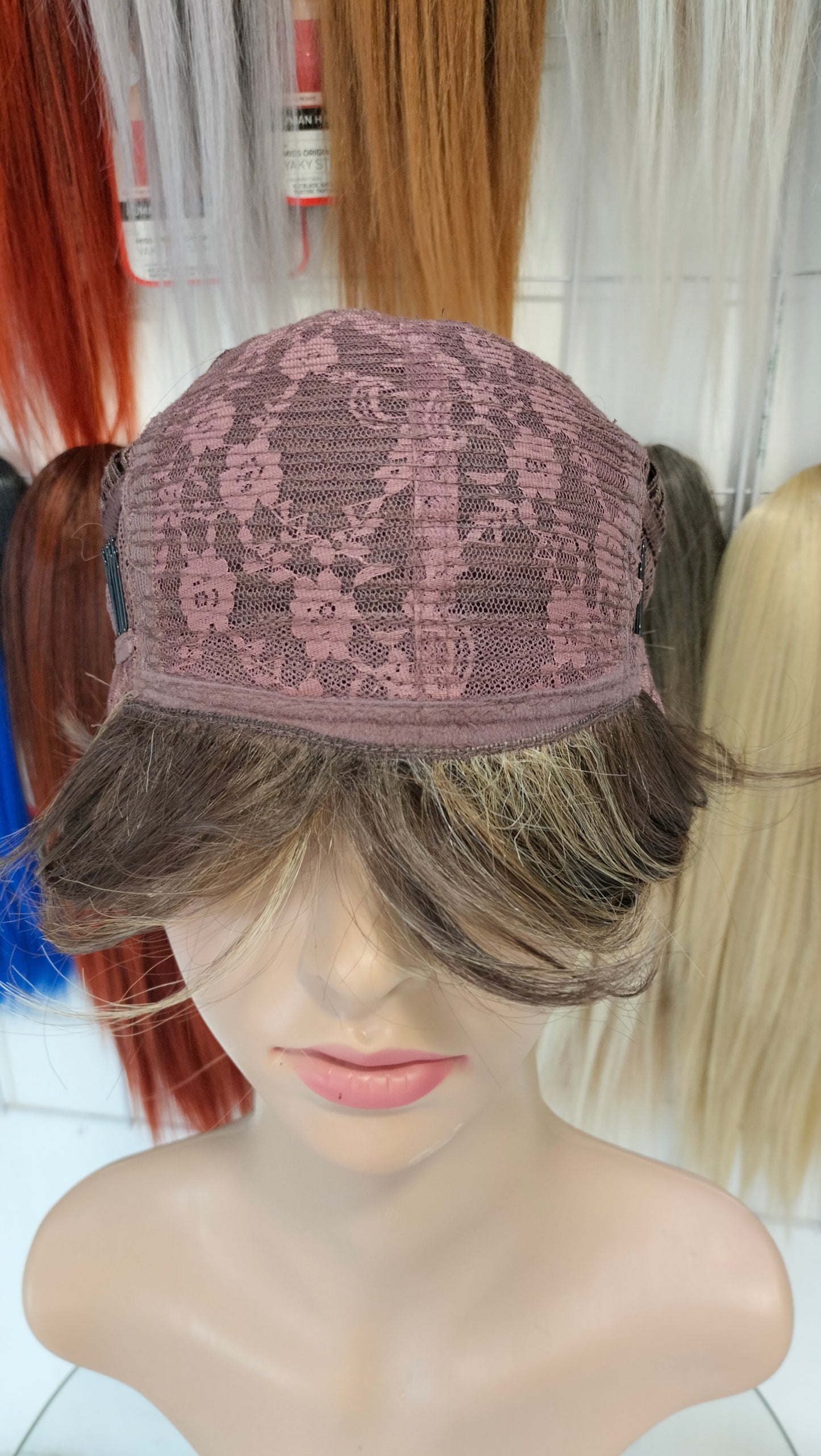 Peluca modelo Mónica