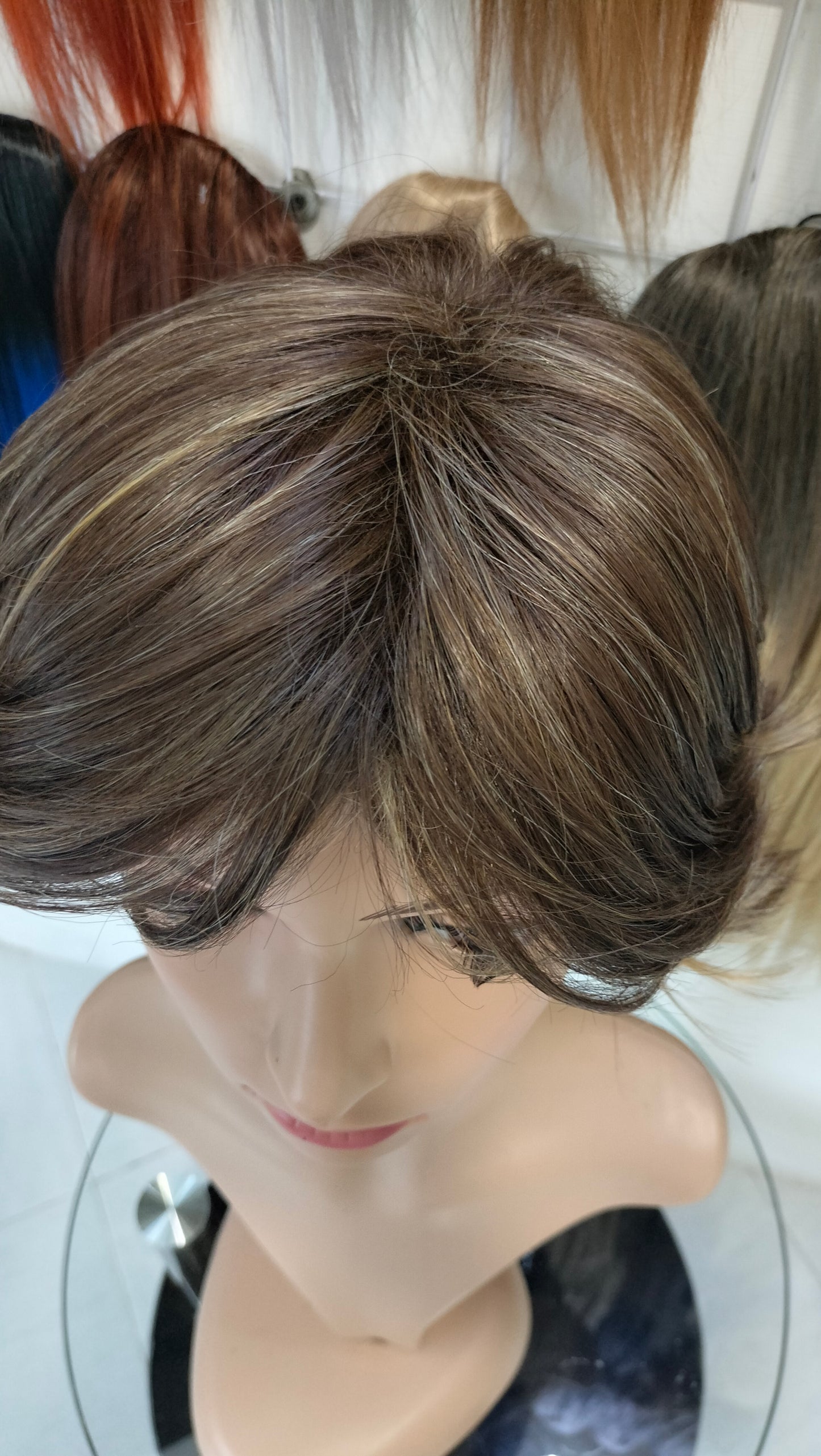 Peluca modelo Mónica